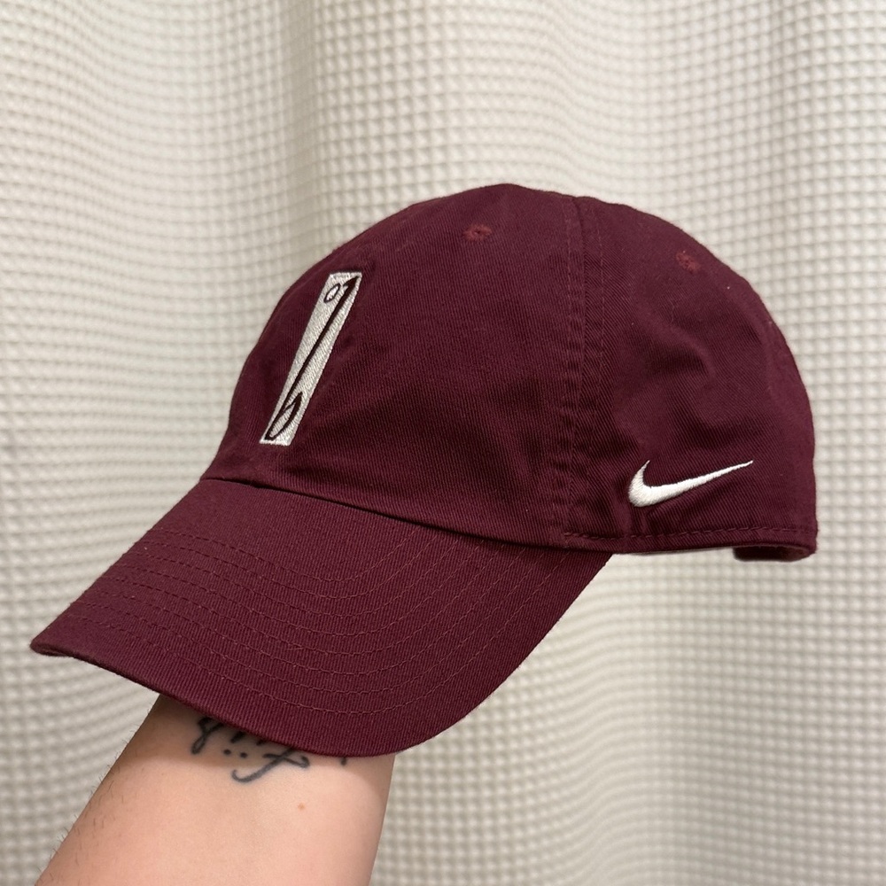 Maroon Nike Club Cap - 100% Cotton - Picture 2 of 8